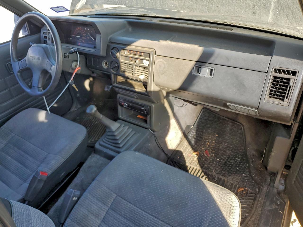 Mazda B Series Cab Plus Image 11