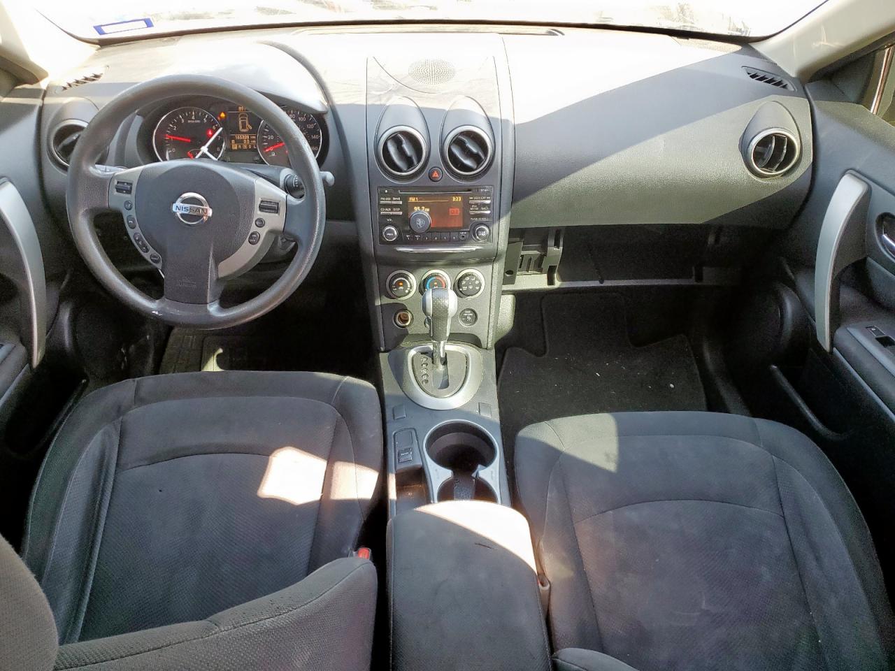 Nissan Rogue S Image 12