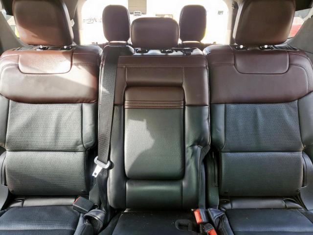 Ford Explorer Platinum Image 9