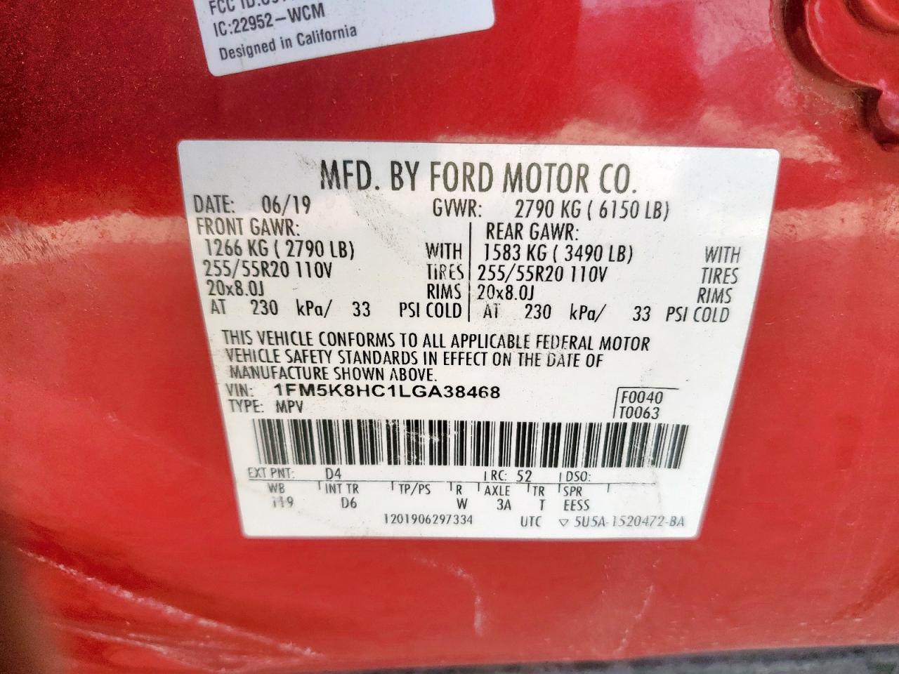 Ford Explorer Platinum Image 8