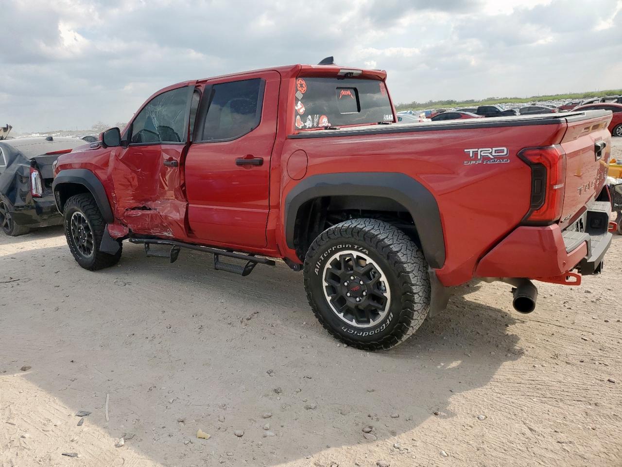 Toyota Tacoma Double Cab Image 2