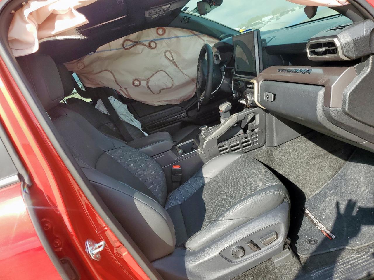 Toyota Tacoma Double Cab Image 10