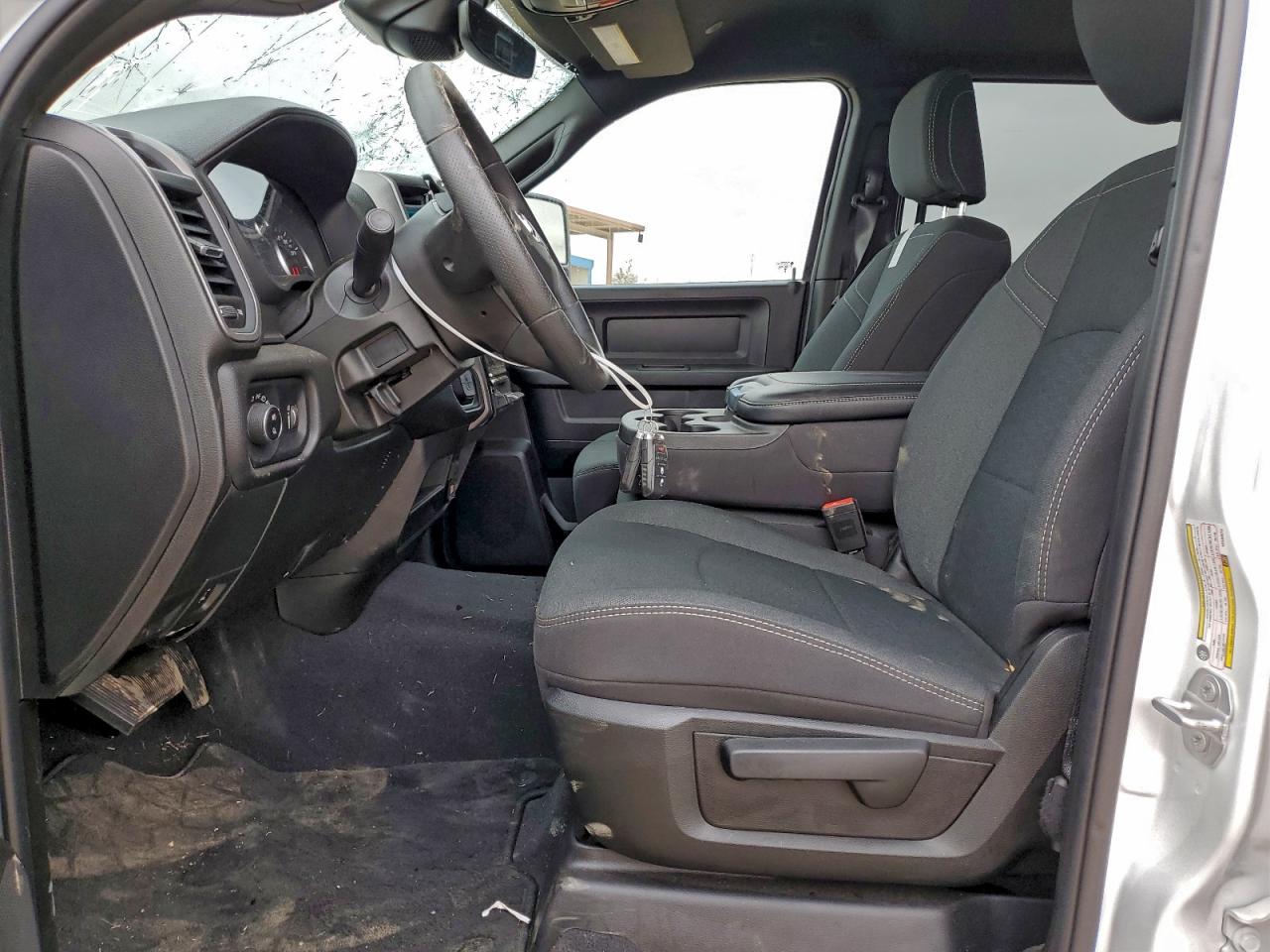 Ram 2500 Tradesman Image 5