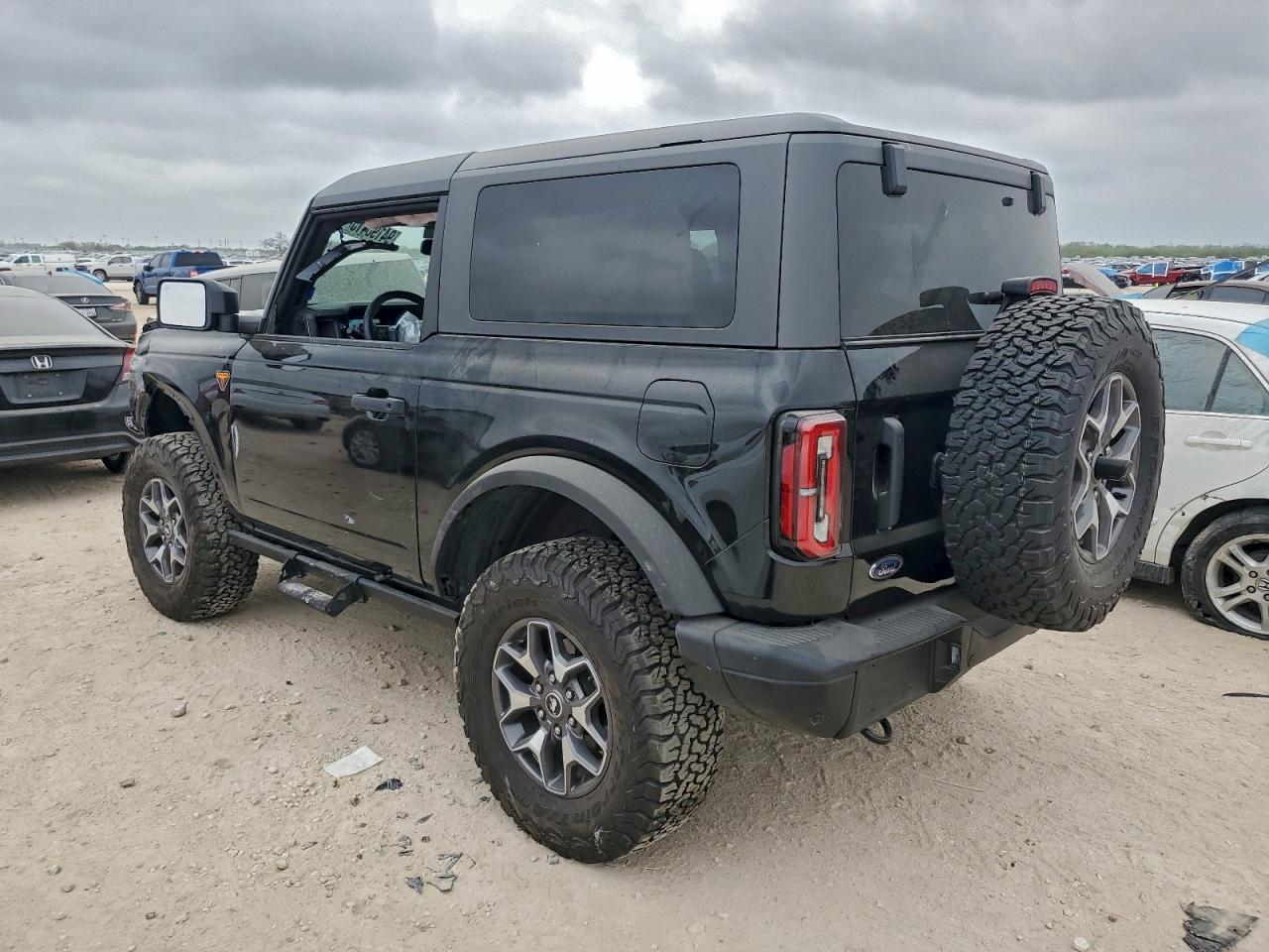 Ford Bronco Badlands Image 13
