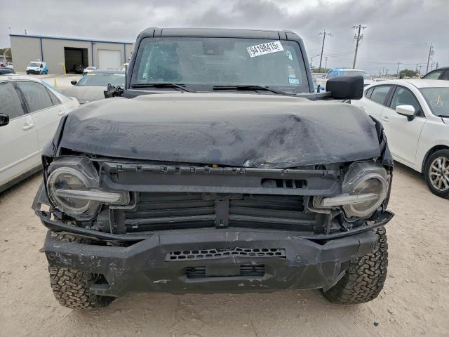 Ford Bronco Badlands Image 6