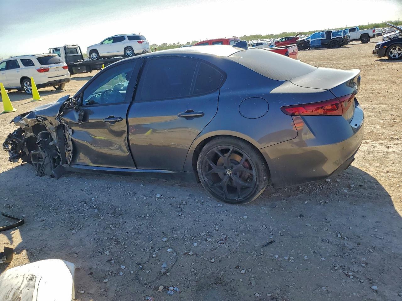 Alfa Romeo Giulia Image 13