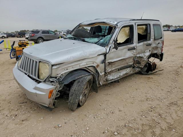  Salvage Jeep Liberty