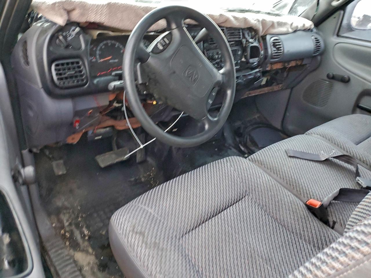 Dodge Ram 2500 Image 6