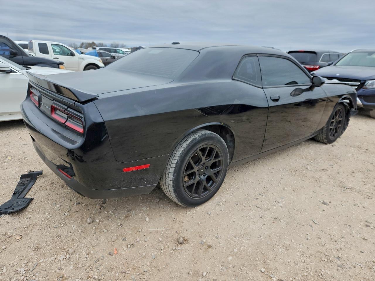 Dodge Challenger Sxt Image 3
