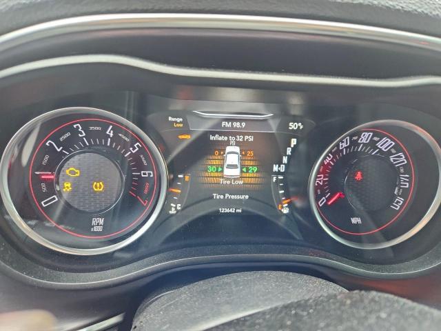 Dodge Challenger Sxt Image 2