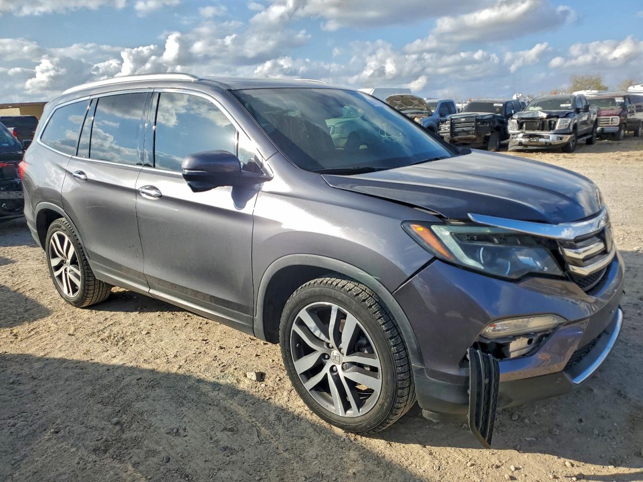 Honda Pilot Touring Image 6