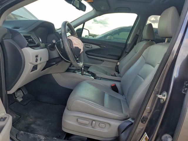 Honda Pilot Touring Image 8