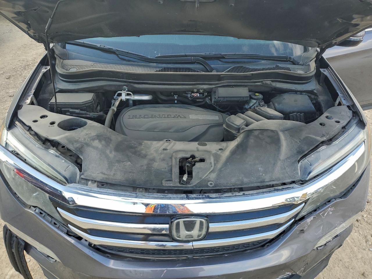 Honda Pilot Touring Image 9