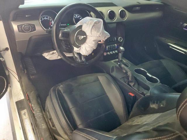 Ford Mustang Image 10