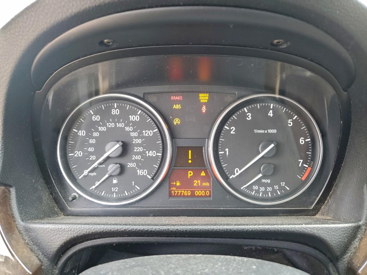 BMW 3 Series I Image 8