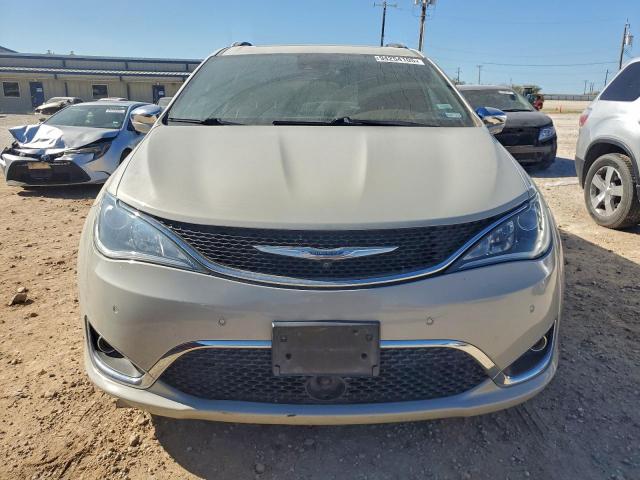 Chrysler Pacifica Hybrid Limited Image 9