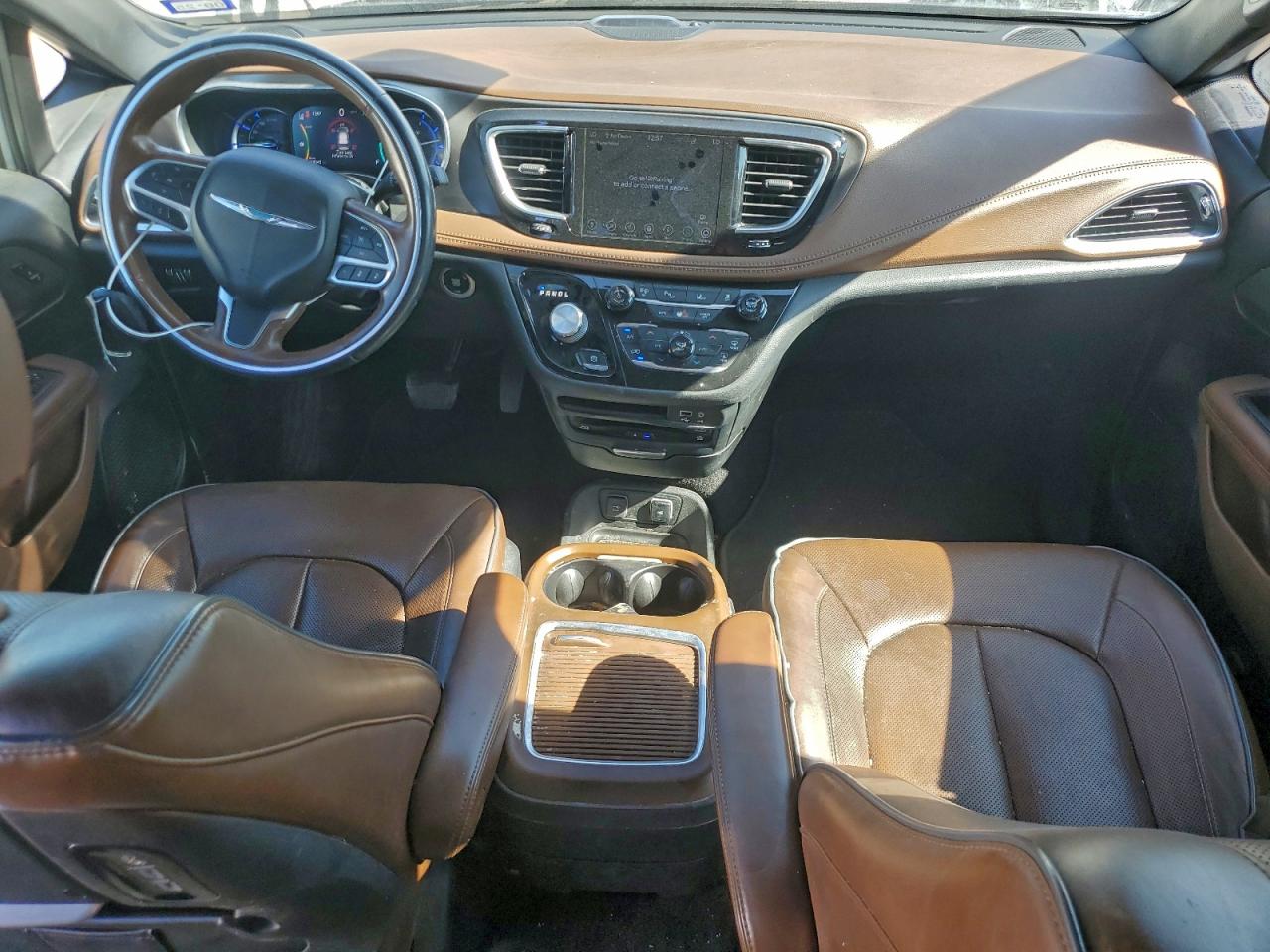 Chrysler Pacifica Hybrid Limited Image 6