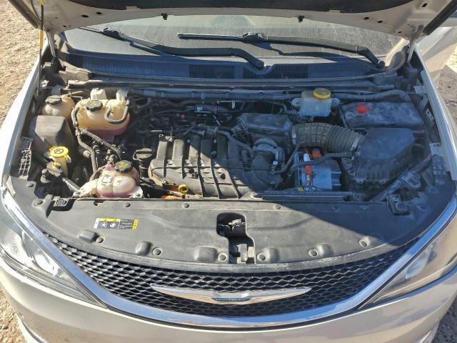 Chrysler Pacifica Hybrid Limited Image 10