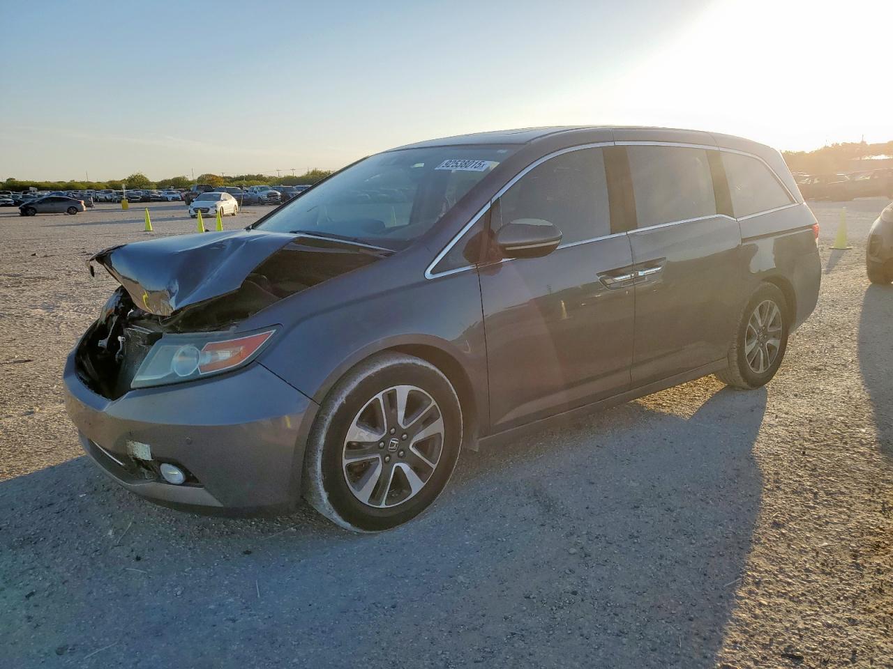 Honda Odyssey Touring Image 1