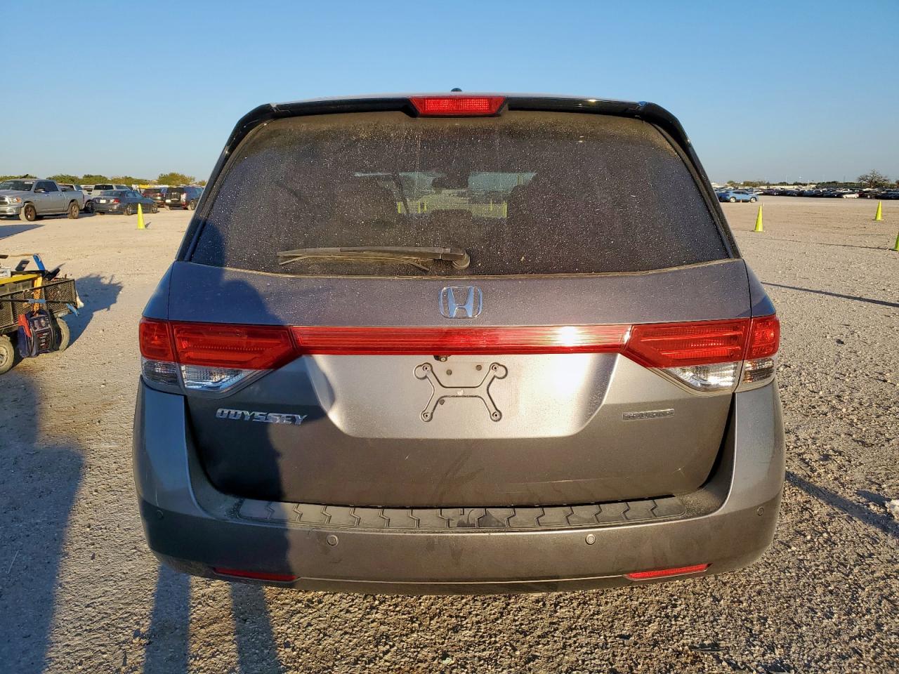 Honda Odyssey Touring Image 9