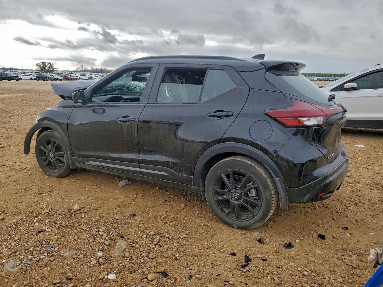 Nissan Kicks Sr Image 14