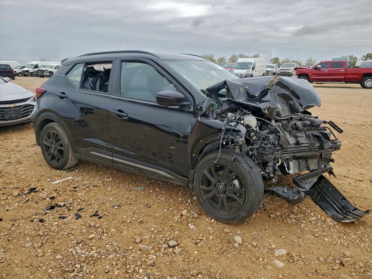 Nissan Kicks Sr Image 3