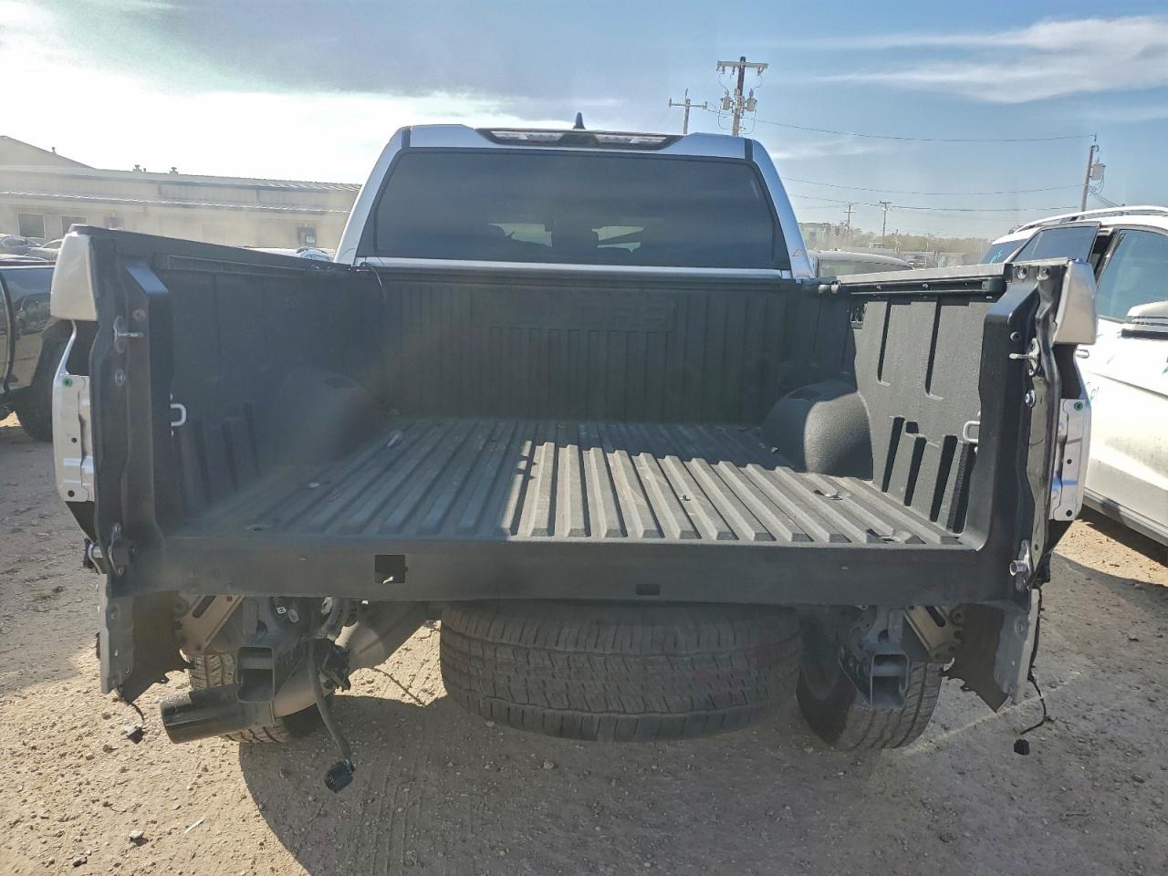 Toyota Tundra Crewmax Sr Image 4