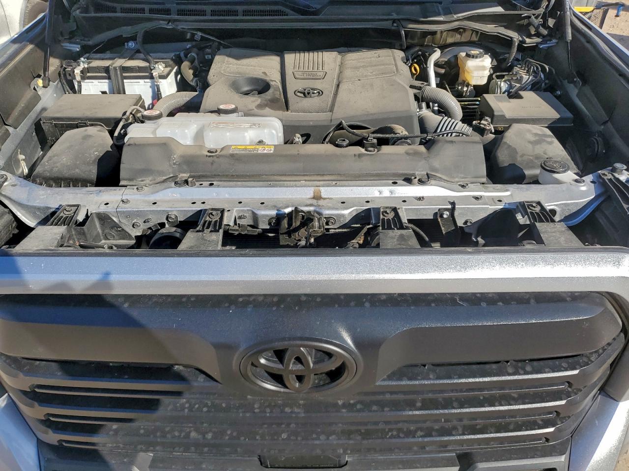 Toyota Tundra Crewmax Sr Image 5