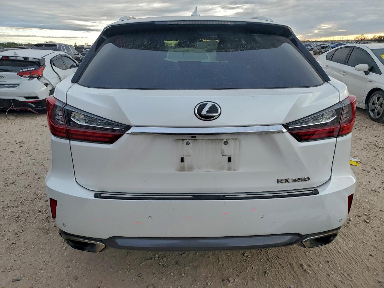 Lexus RX 350 Base Image 5