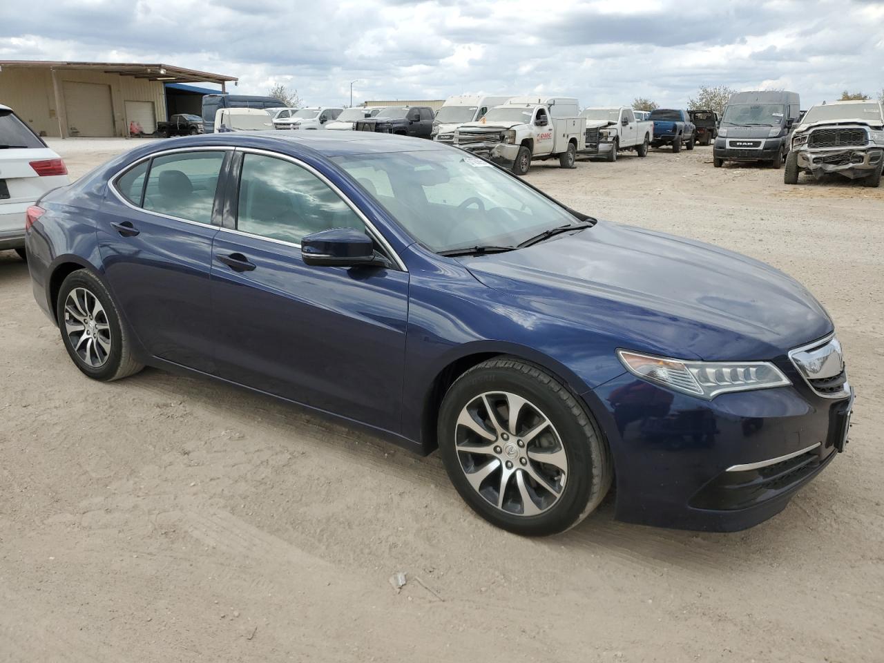 Acura TLX Image 11