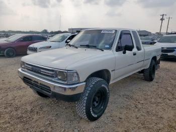  Salvage Toyota Pickup