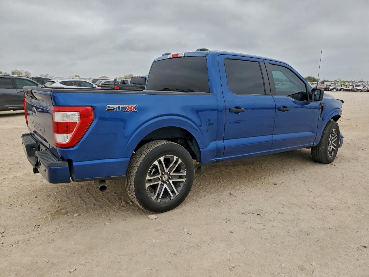 Ford F-150 Supercrew Image 2