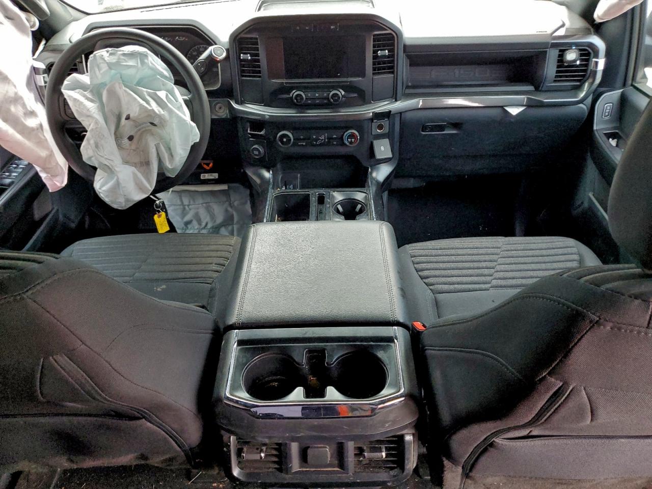 Ford F-150 Supercrew Image 6