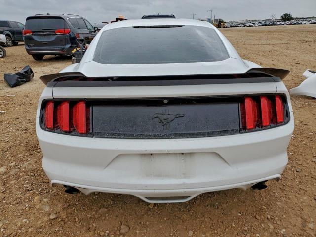 Ford Mustang Image 5
