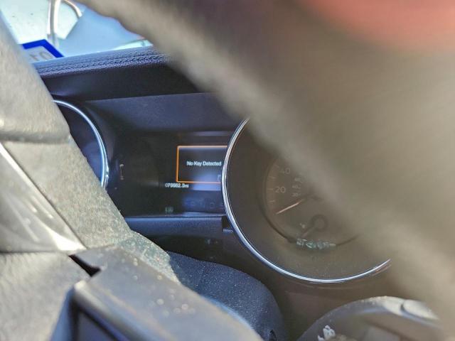 Ford Mustang Image 6