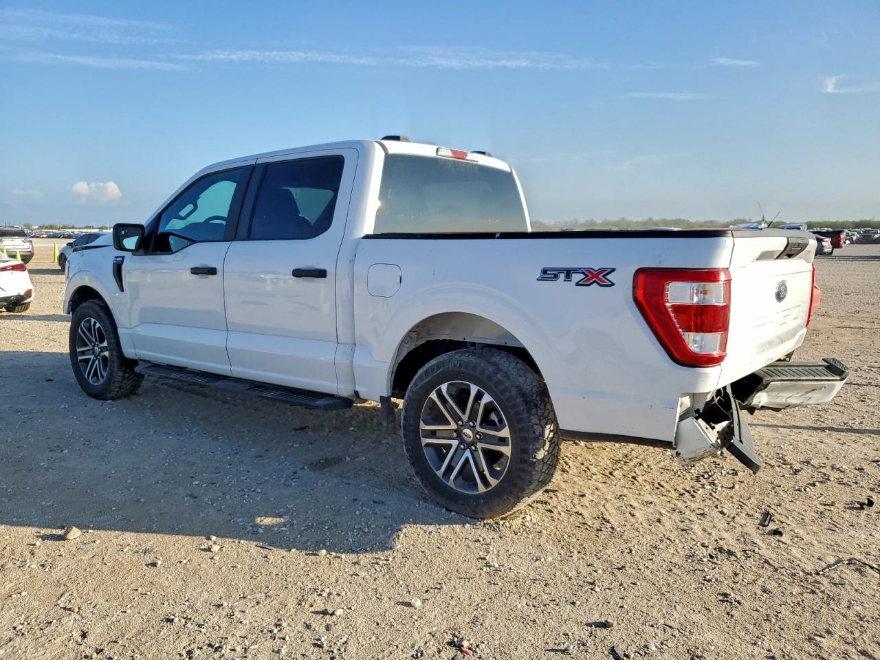 Ford F-150 Supercrew Image 3