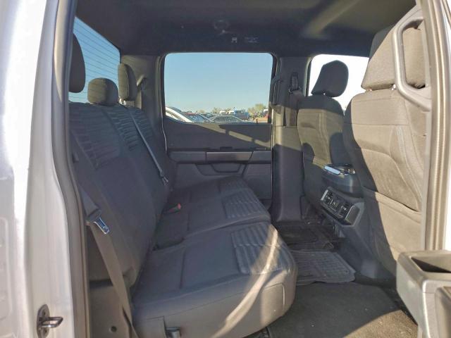 Ford F-150 Supercrew Image 10