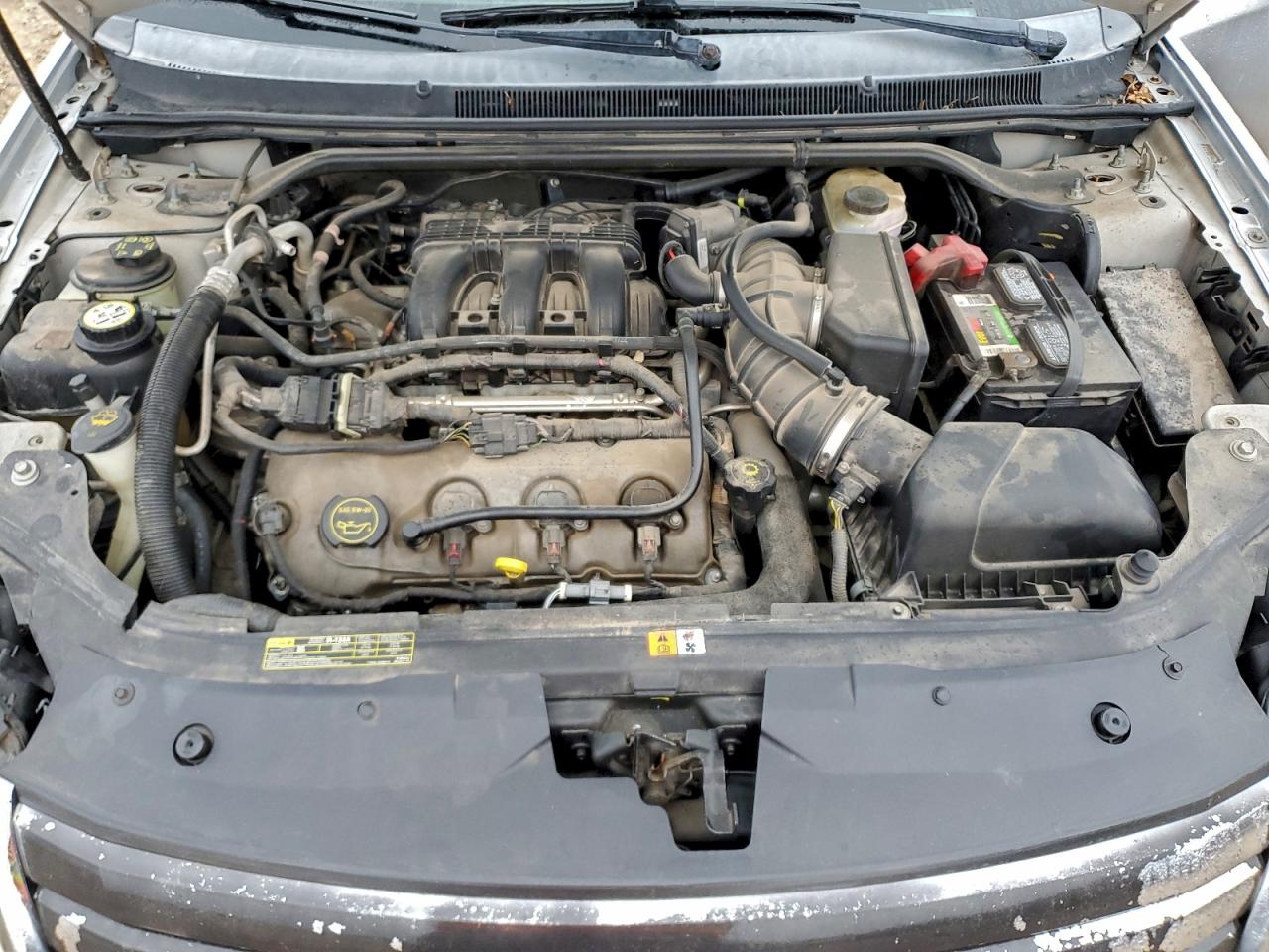 Ford Taurus Limited Image 10