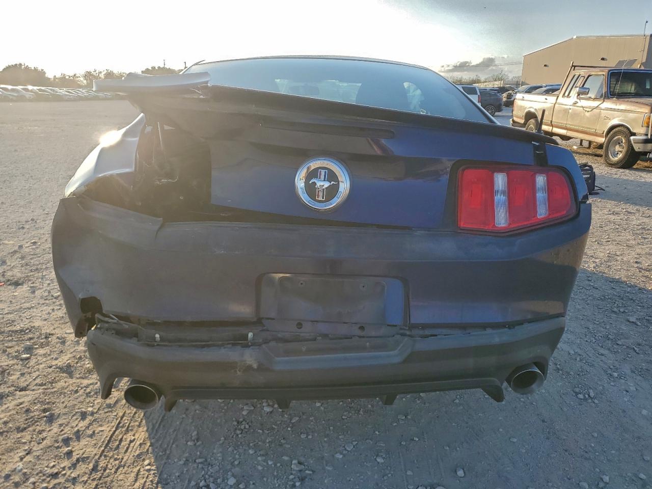 Ford Mustang Image 12