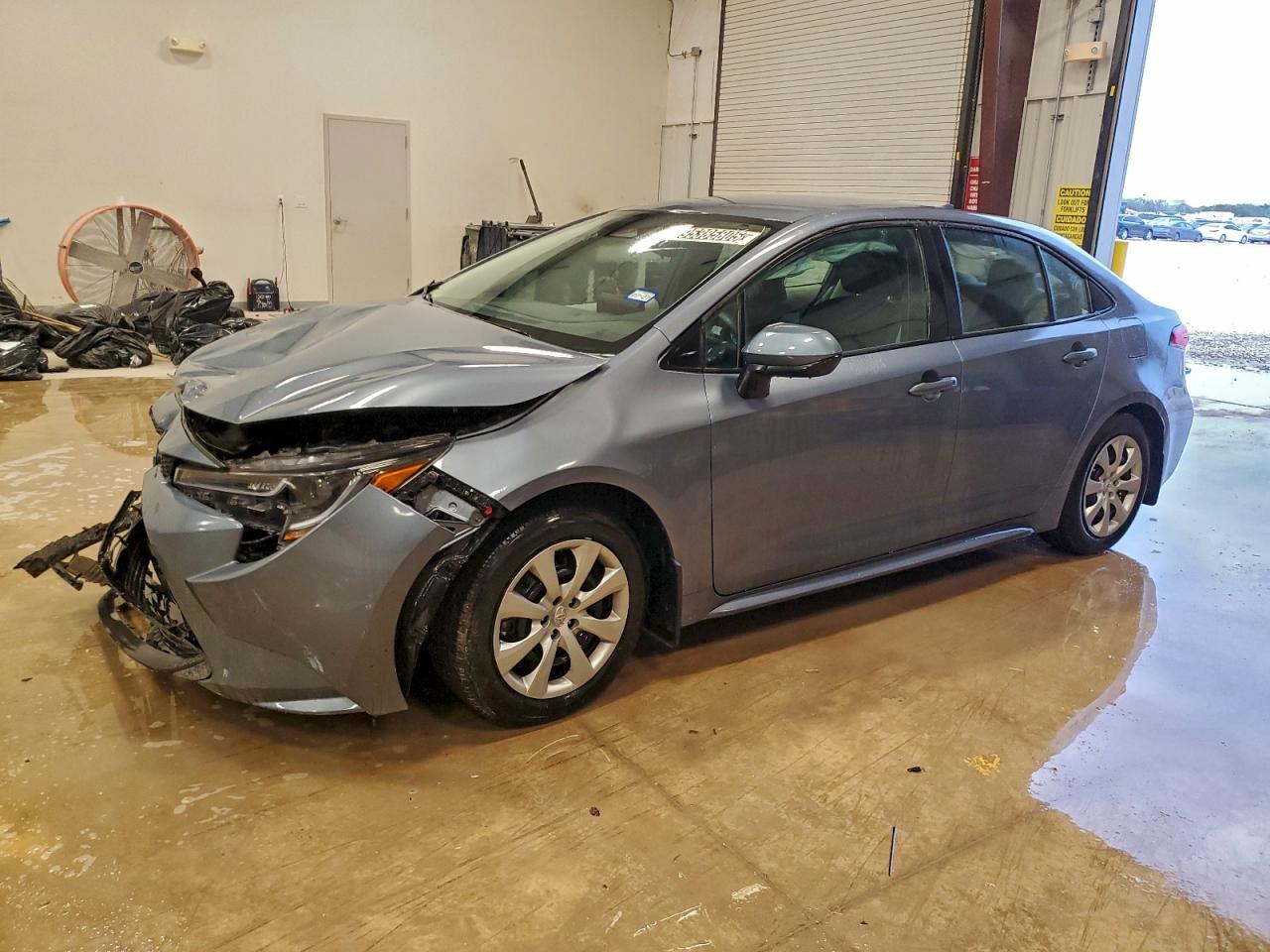 Toyota Corolla Le Image 1