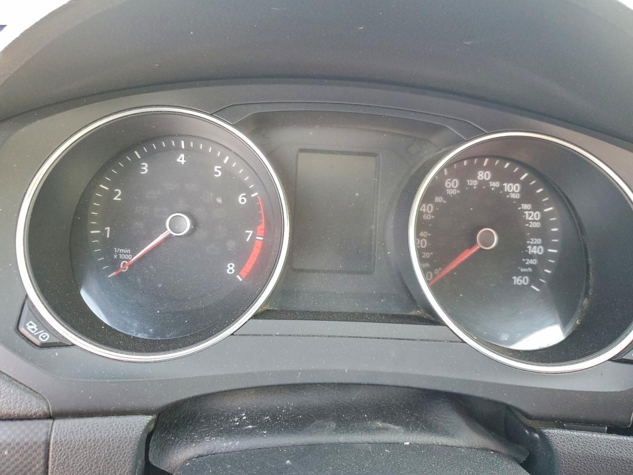 Volkswagen Jetta S Image 9