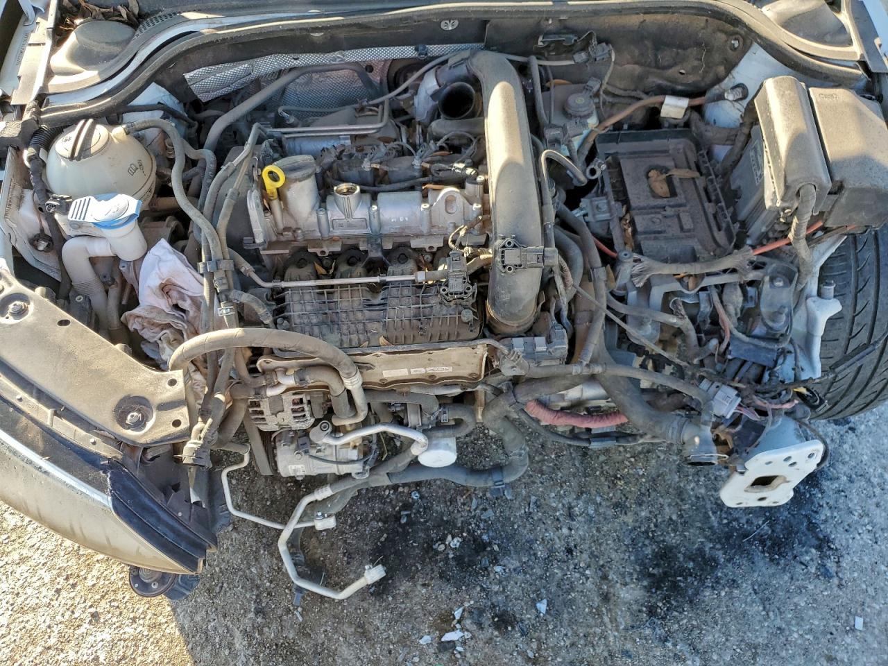 Volkswagen Jetta S Image 12