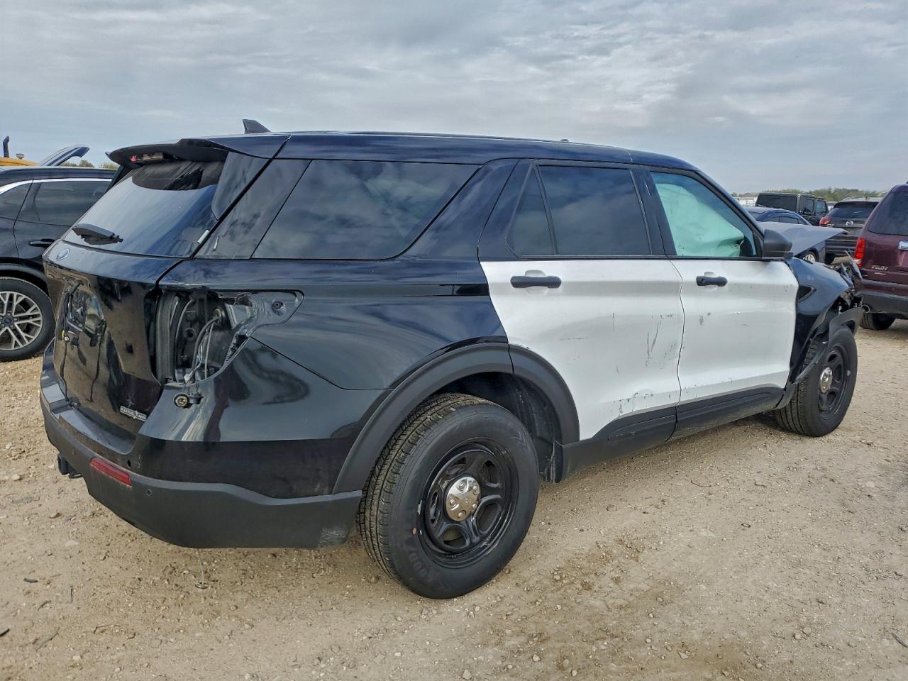 Ford Explorer Police Interceptor Image 2