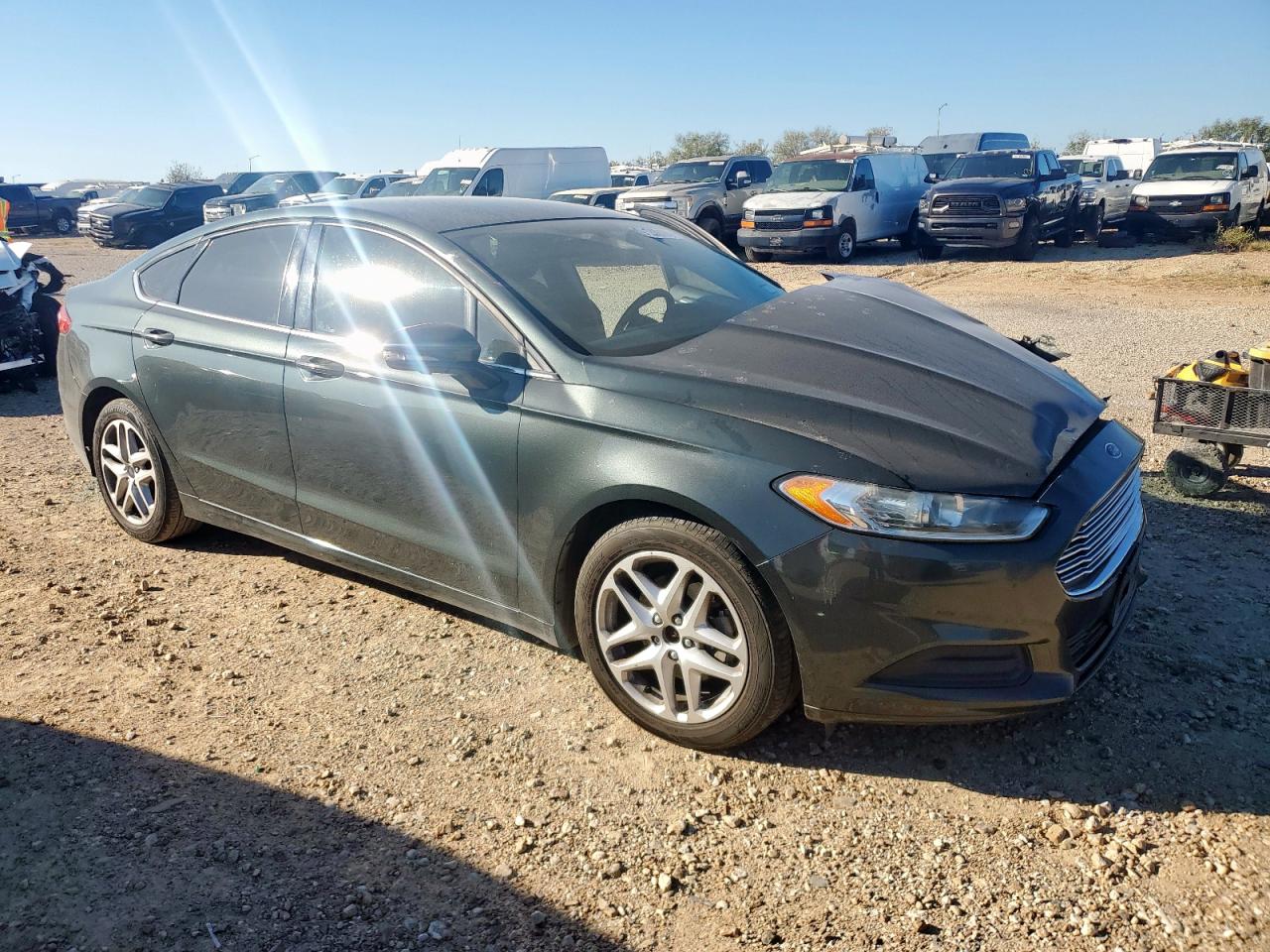 Ford Fusion Se Image 4