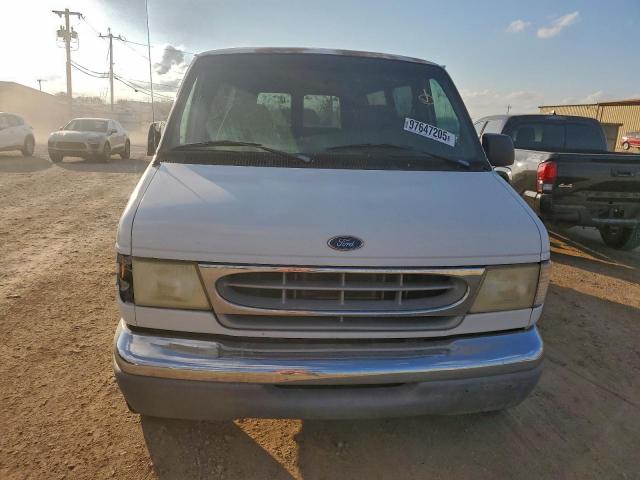 Ford Econoline E350 Super Duty Wagon Image 5