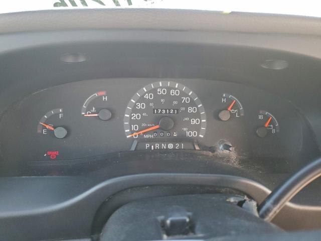 Ford Econoline E350 Super Duty Wagon Image 9