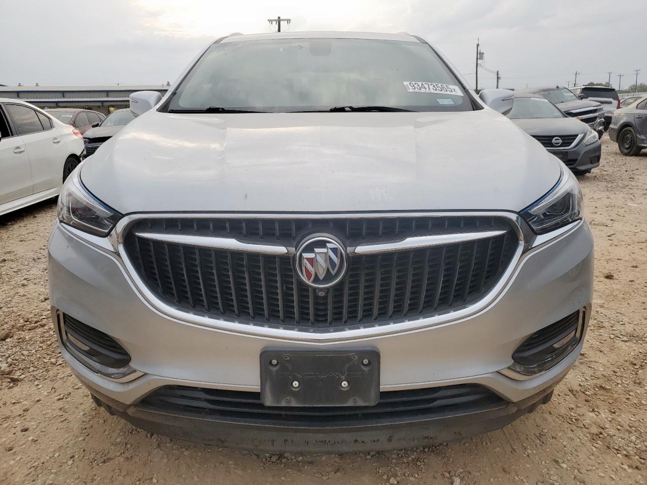 Buick Enclave Essence Image 9