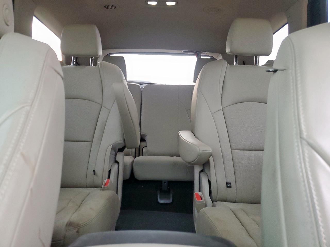 Buick Enclave Essence Image 10