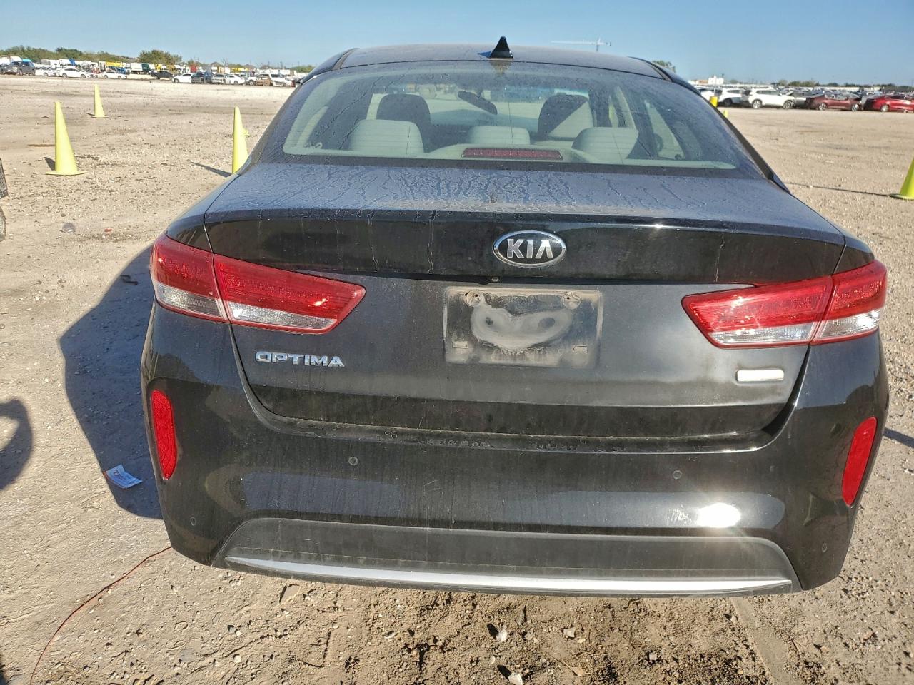 Kia Optima Hybrid Image 5