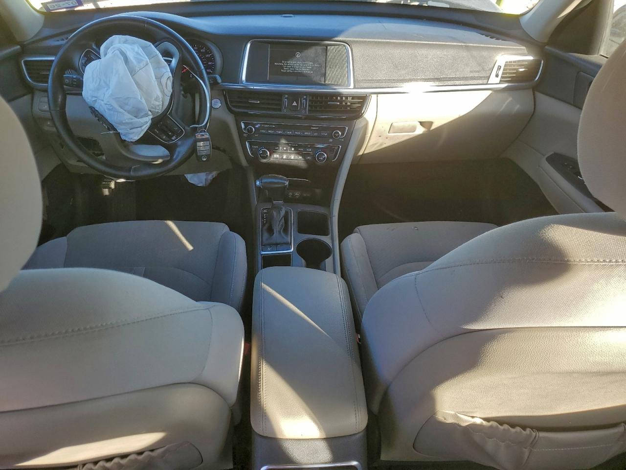 Kia Optima Hybrid Image 12